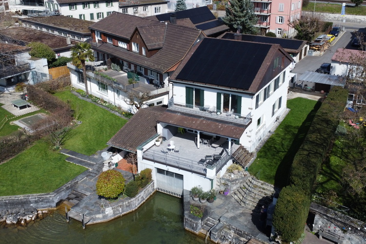 Aufdach mit Biberschwanz